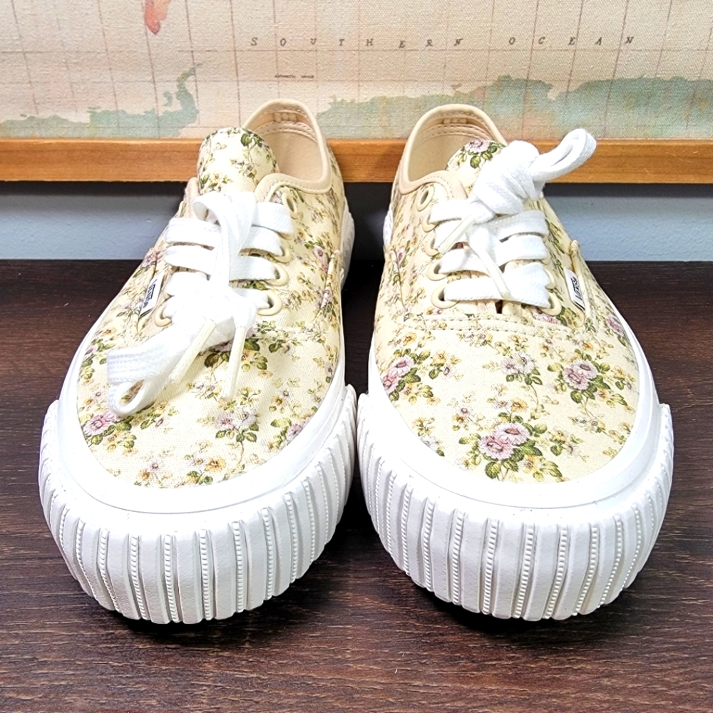 BRAND NEW Vans Sk8-Low "Limited" Floral Rubber Sole Women's Size 8.0 - Picture 3 of 7